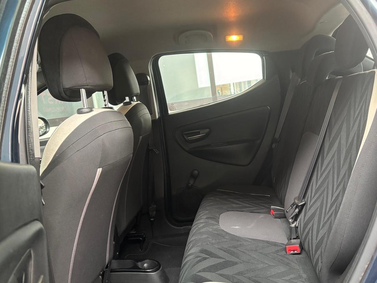 Ypsilon 1.2 69 CV 5P Platinum