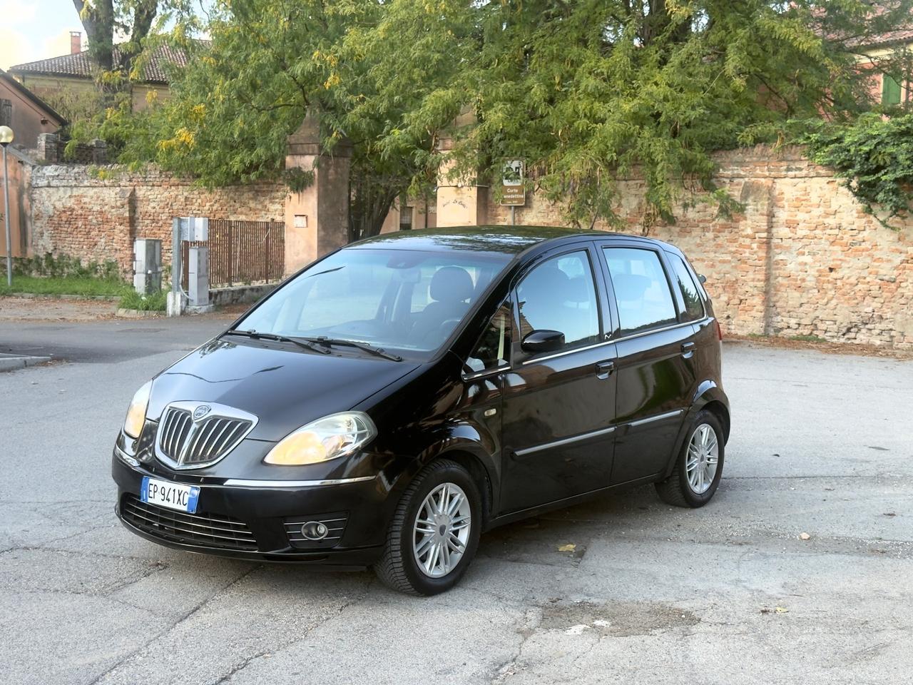 Lancia MUSA 1.6 Multijet Poltrona Frau