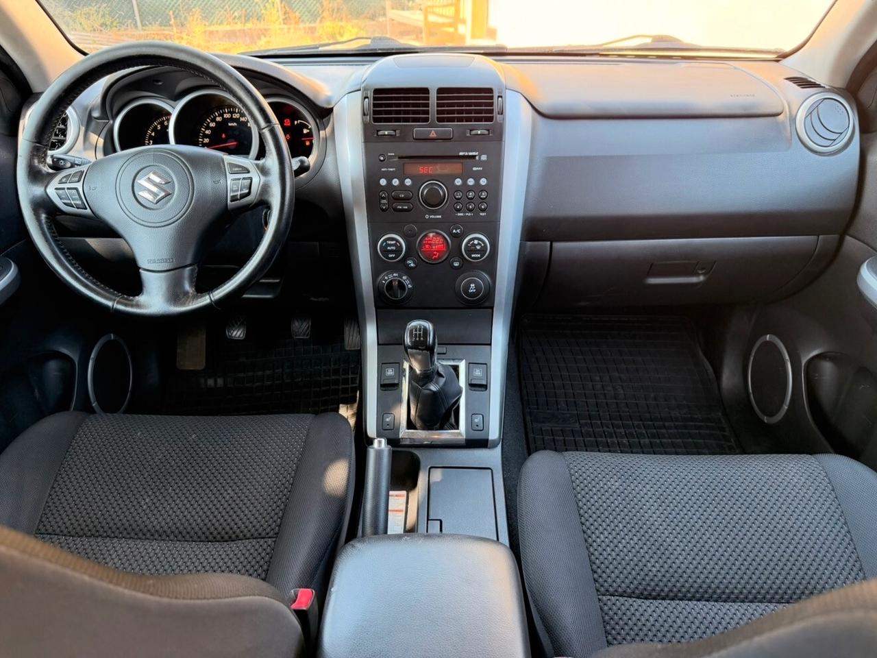 Suzuki Grand Vitara 2.4 GPL 5p Executive Crossover