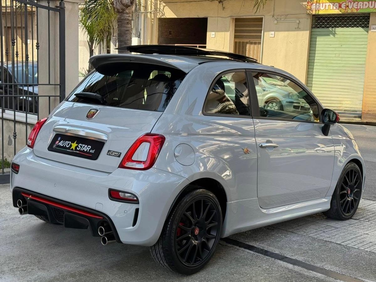 Abarth F595 1.4 Turbo T-Jet 165 CV