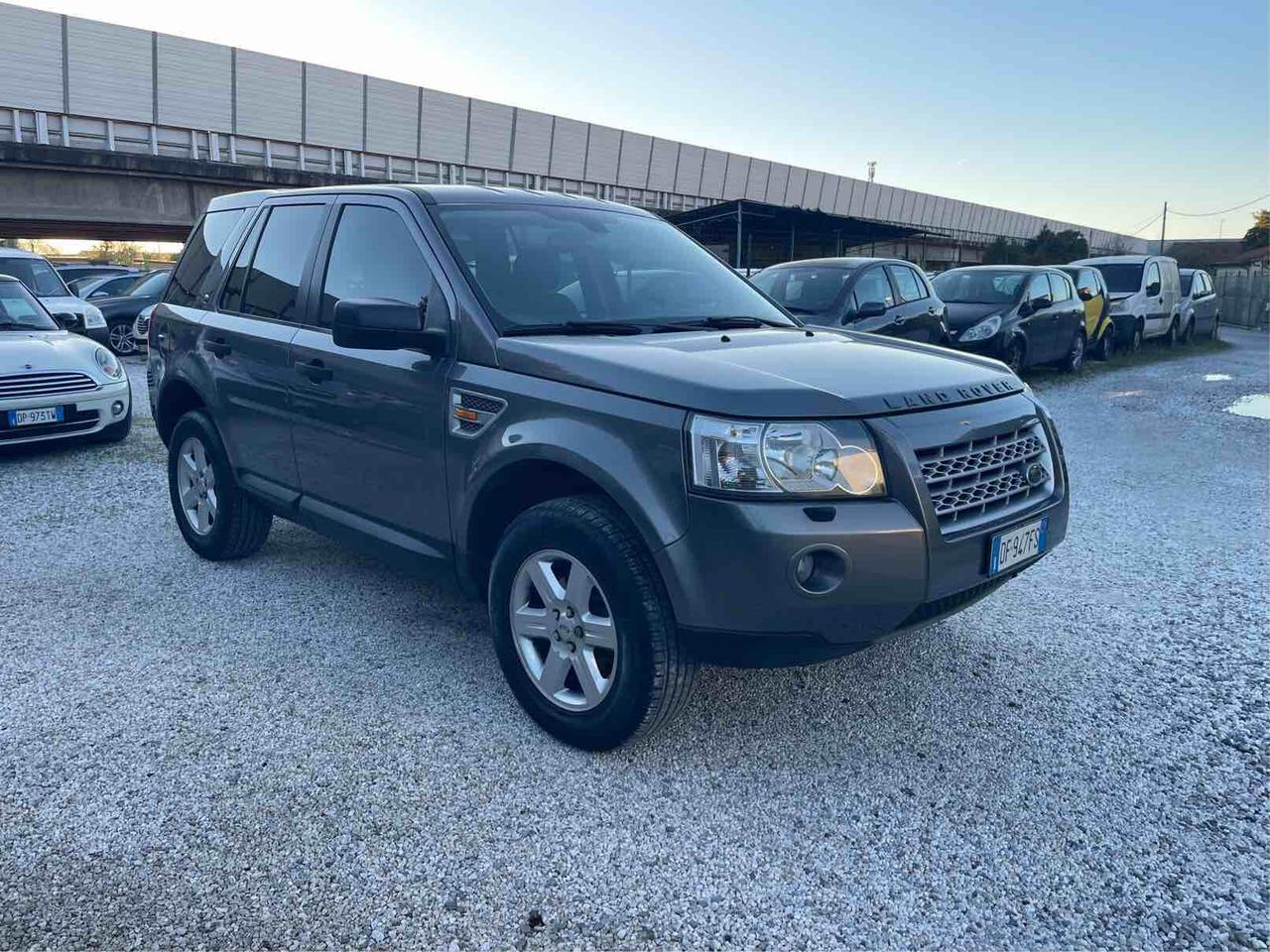 LAND ROVER FREELANDER - GANCIO TRAINO