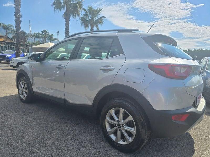 KIA Stonic 1.4MPI 100CV STYLE +