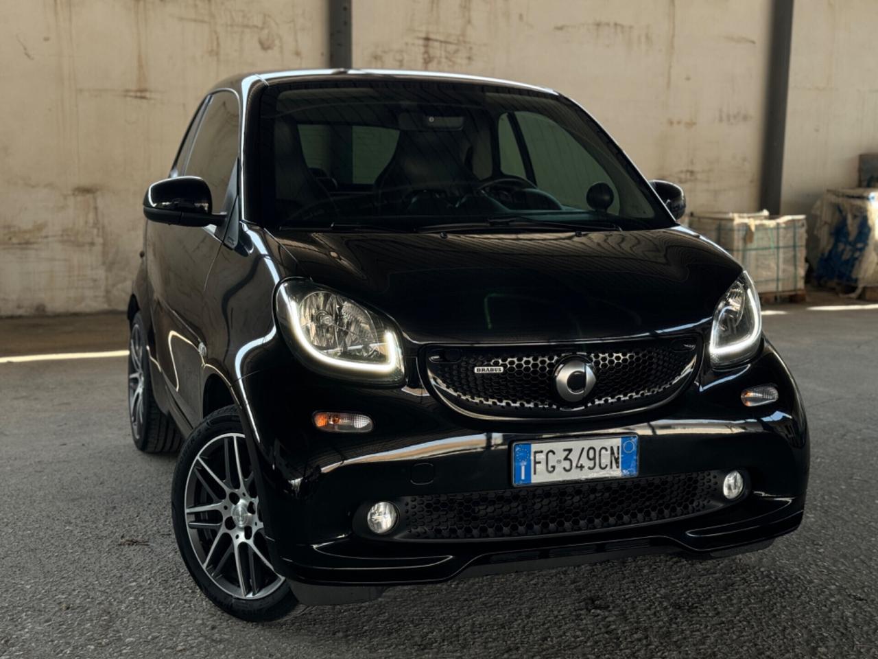 Smart ForTwo BRABUS 0.9 Turbo twinamic parisblue Xclusive