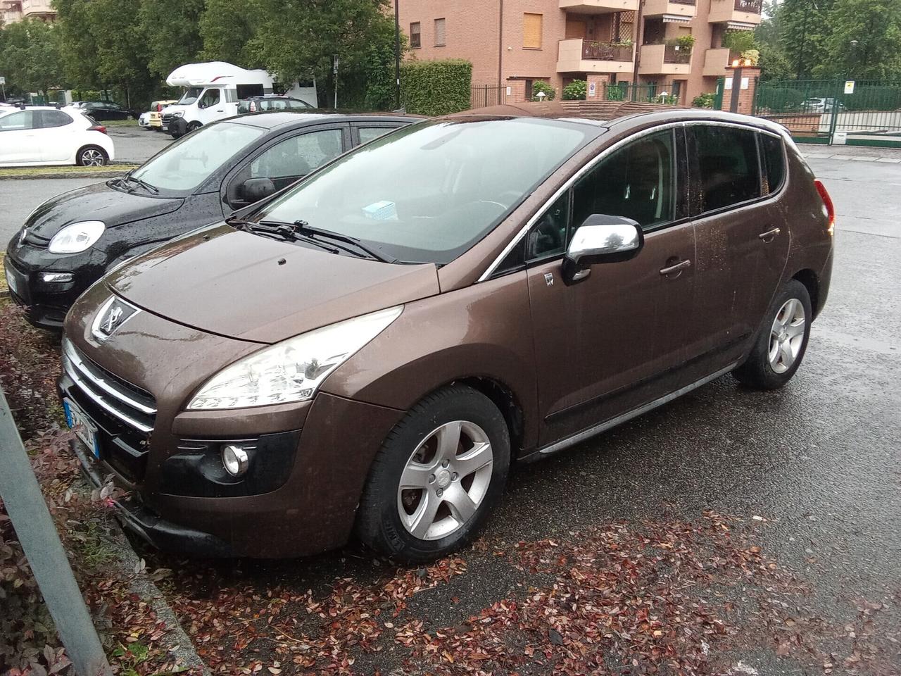 Peugeot 3008 HYbrid4 (centralina Guasta)