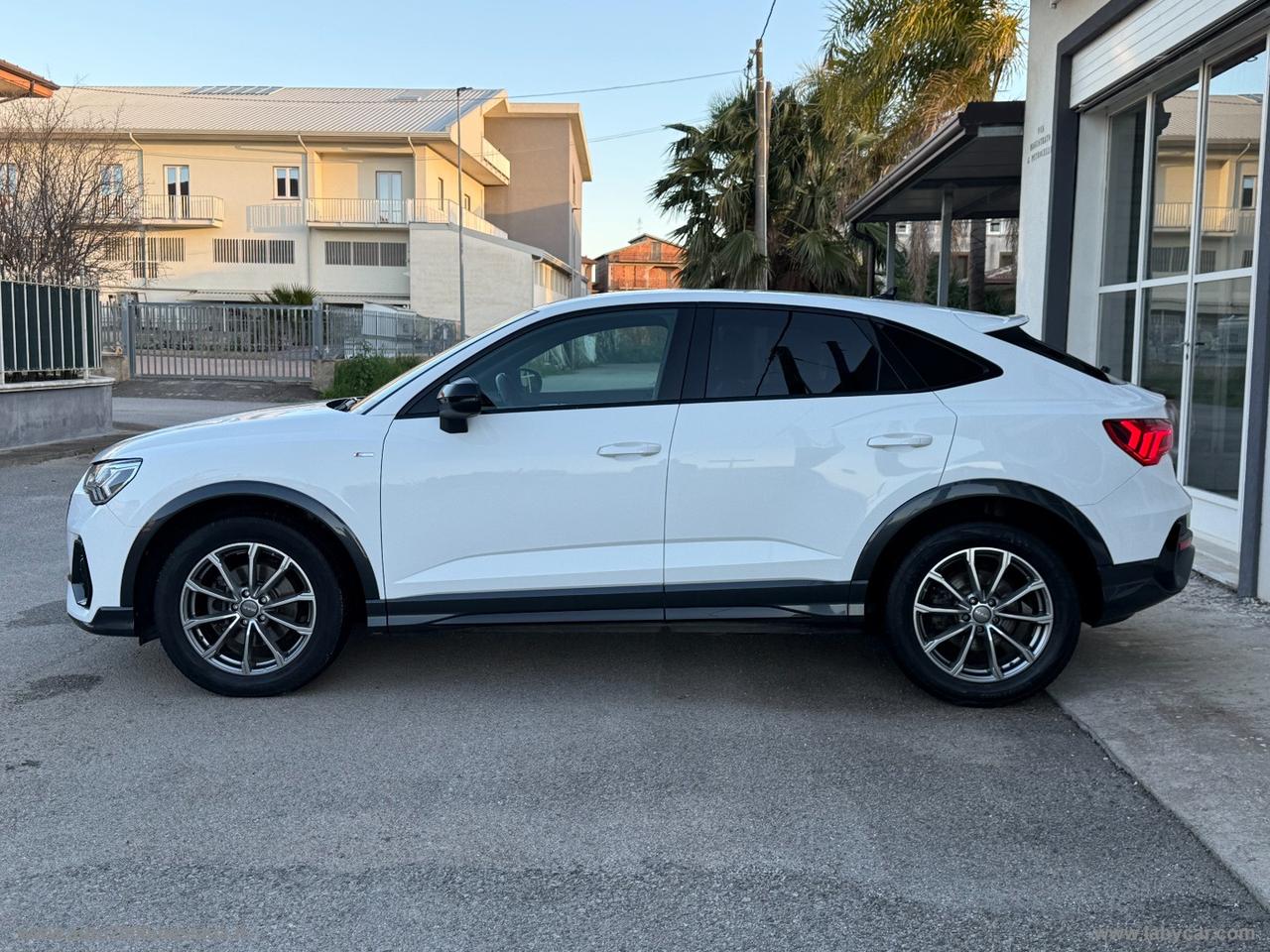 AUDI Q3 SPB 35 TDI S tronic S line edition
