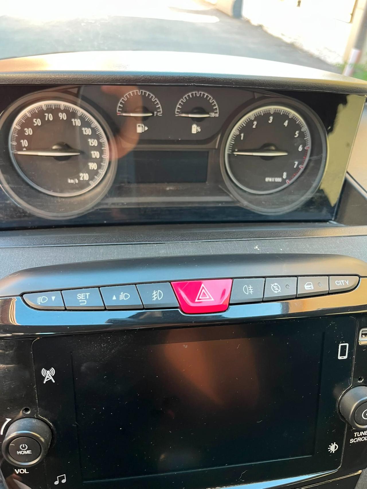 Lancia Ypsilon 1.0 Hybrid Gold