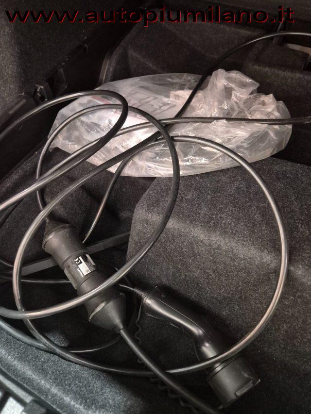 VOLVO XC40 T5 Recharge Plug-in Hybrid Inscription