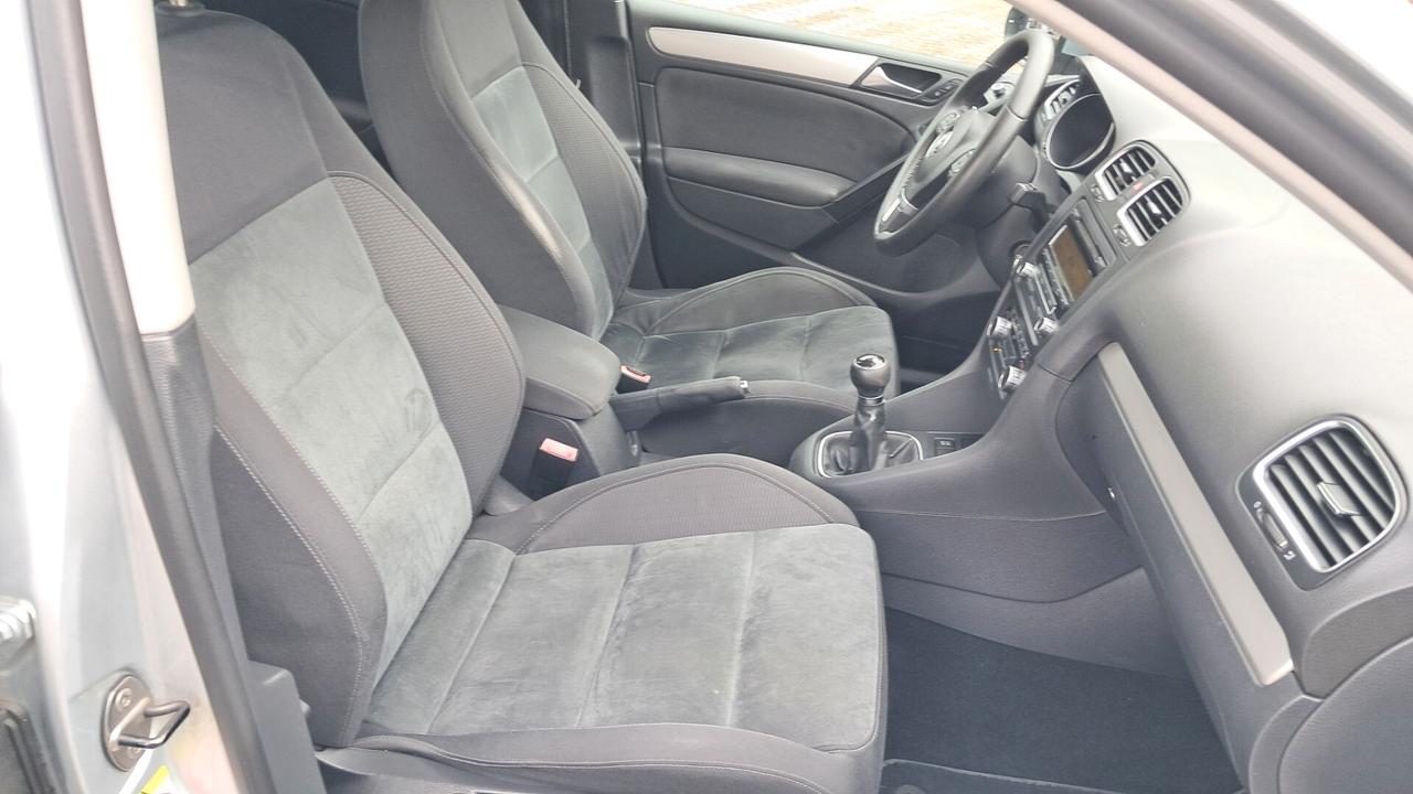 Volkswagen Golf 1.6 TDI DPF 5p. Highline
