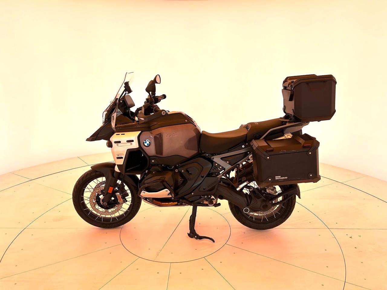 Bmw R 1300 GS Adventure triple black #TRIS BORSE