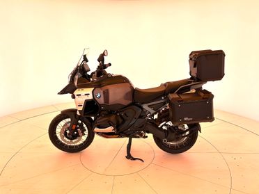 Bmw R 1300 GS Adventure triple black #TRIS BORSE