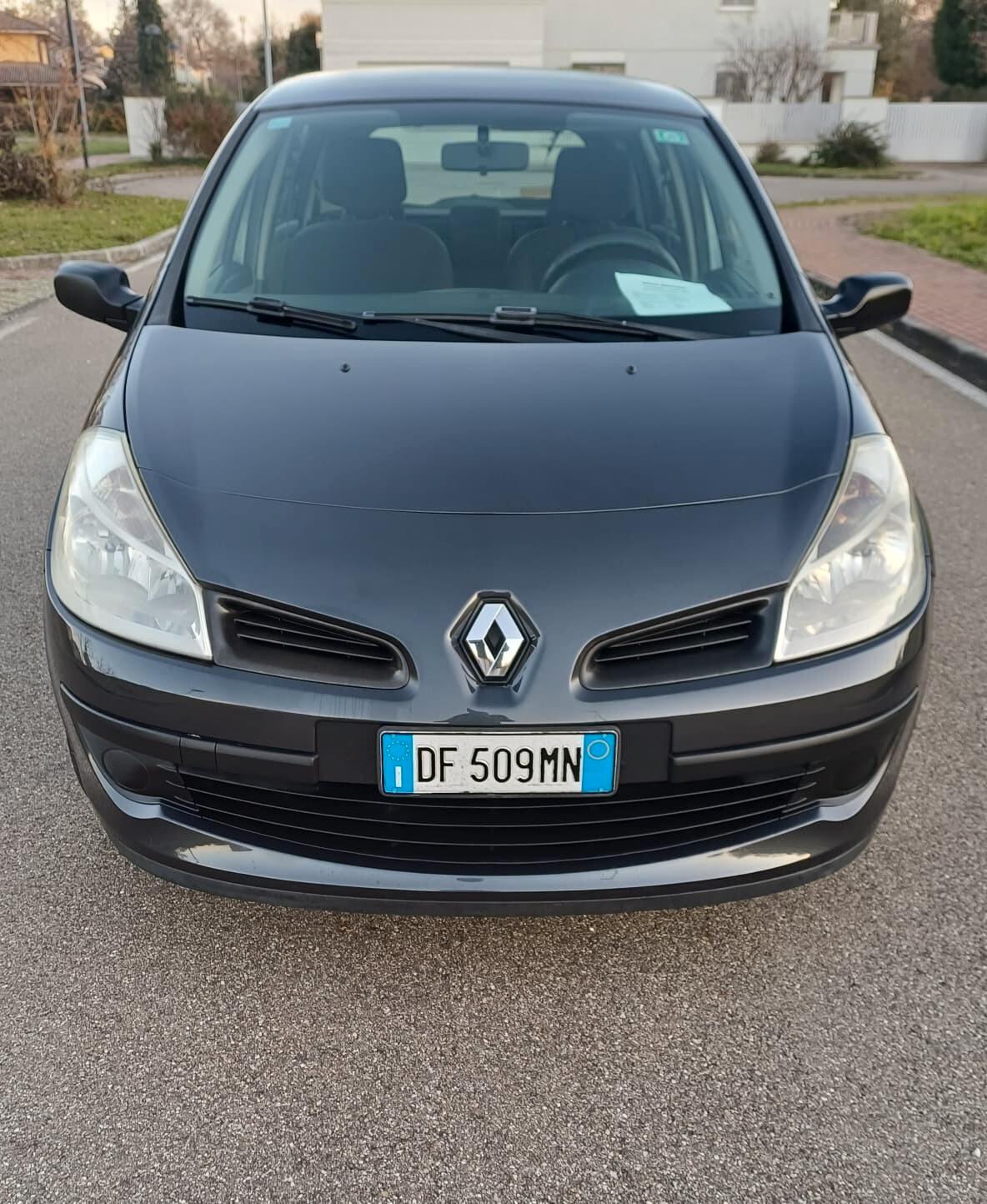 Renault Clio 1.2 16V 5 porte Luxe