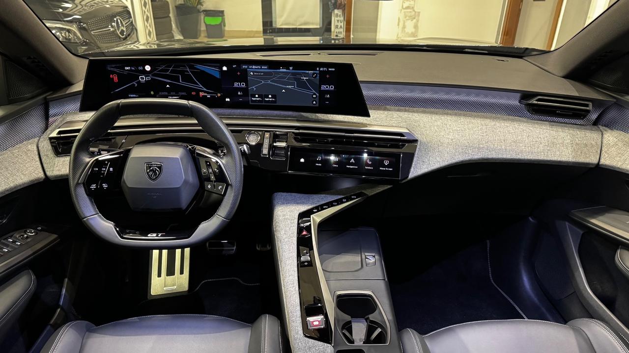 Peugeot 3008 Hybrid 136 e-DCS6 Allure