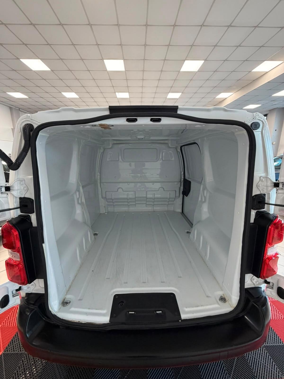 Citroen Jumpy e-Jumpy 50 kWh Furgone XS Isotermico