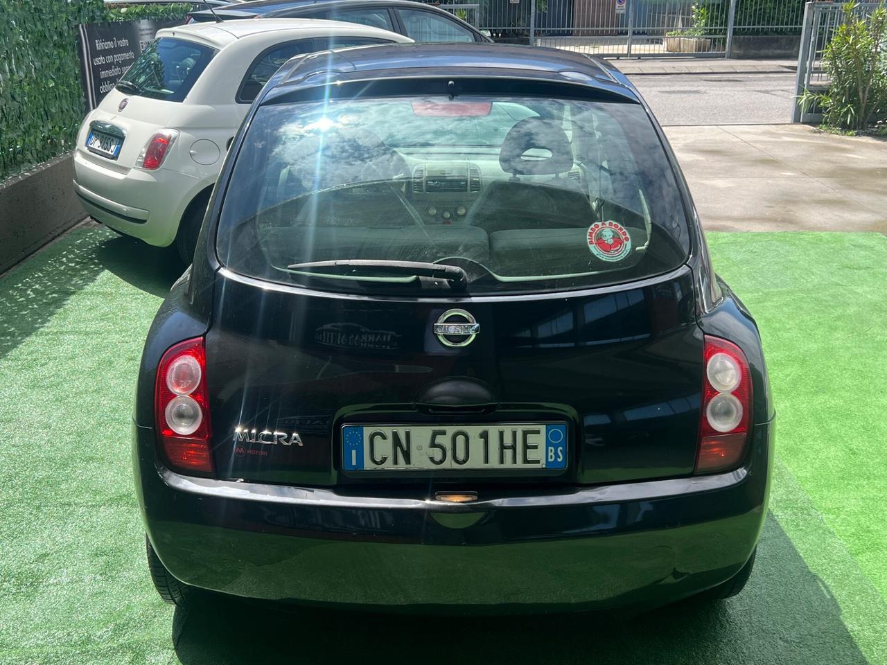 Nissan Micra 1.0 16V 5 porte Visia