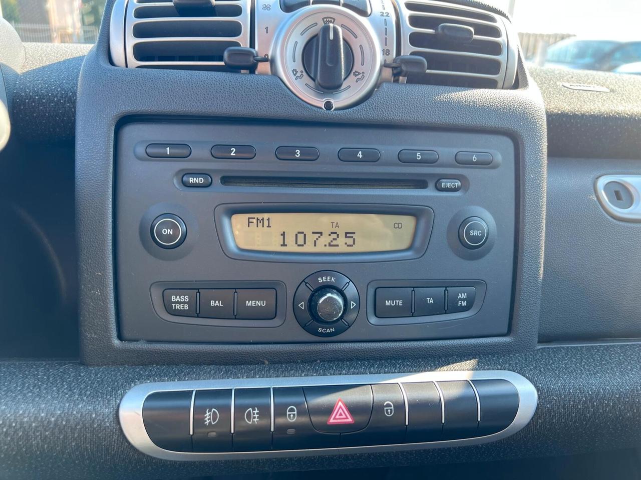 Smart ForTwo 1000 62 kW coupé passion