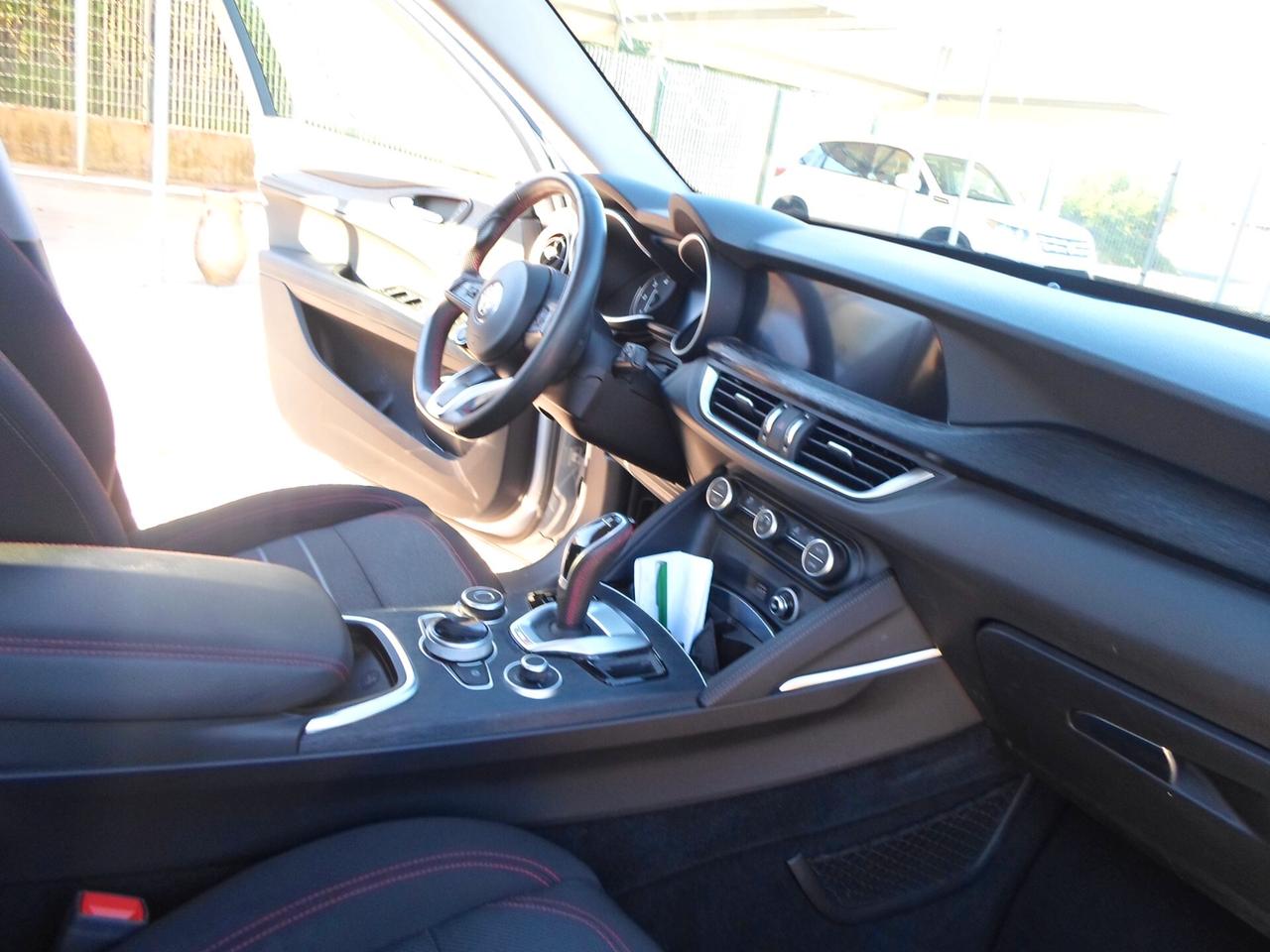 Alfa Romeo Stelvio 2.2 Turbodiesel 190 CV AT8 Q4 Business