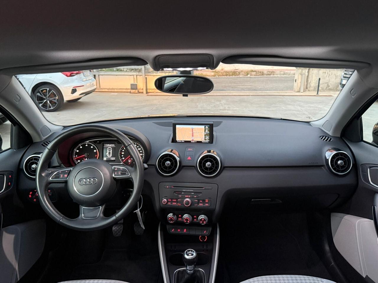 AUDI A1 SPB AMBITION PLUS -TETTO APRIBILE-NAVIGATORE