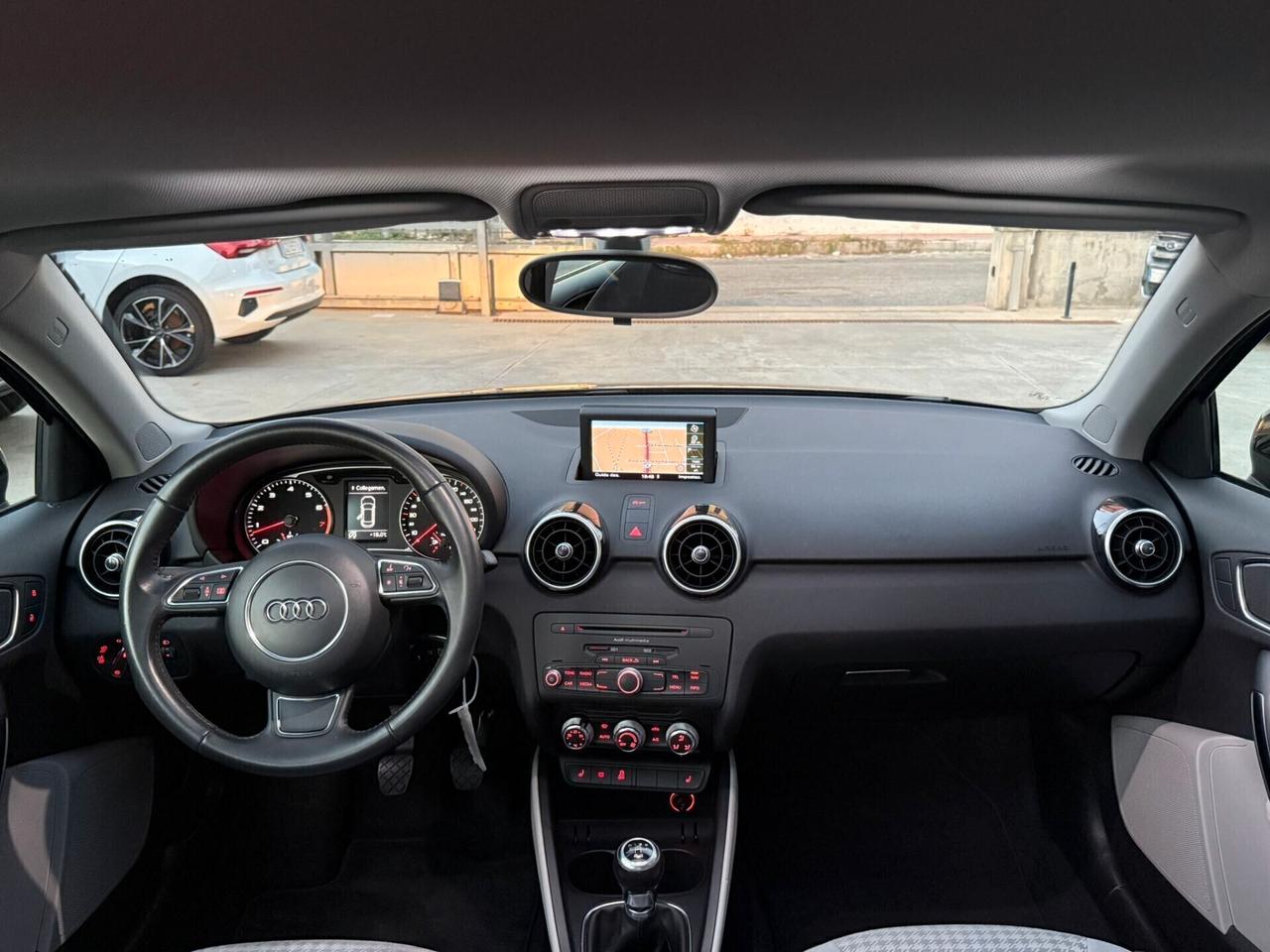 AUDI A1 SPB AMBITION PLUS -TETTO APRIBILE-NAVIGATORE