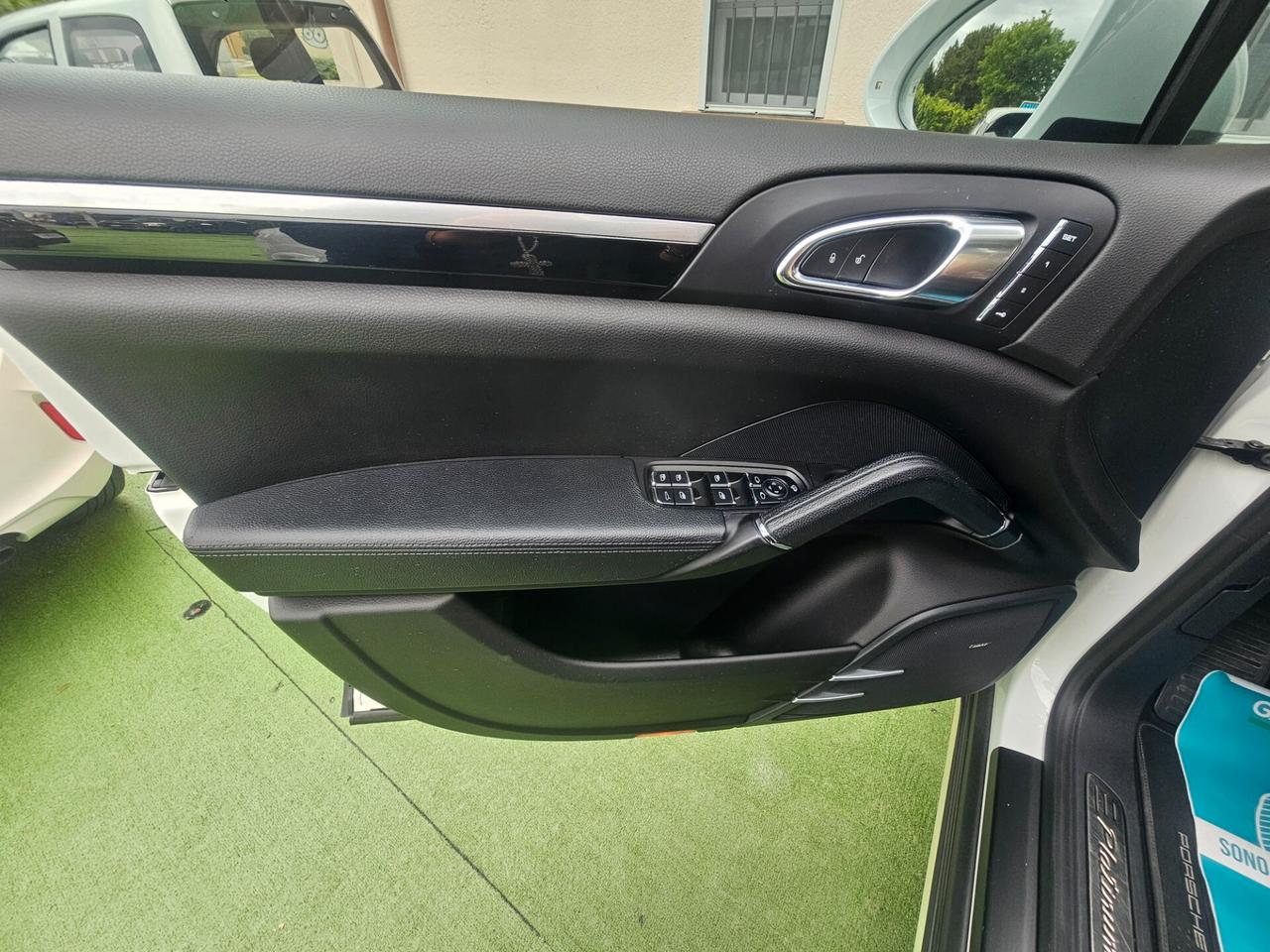Porsche Cayenne 3.0 Diesel Platinum Edition