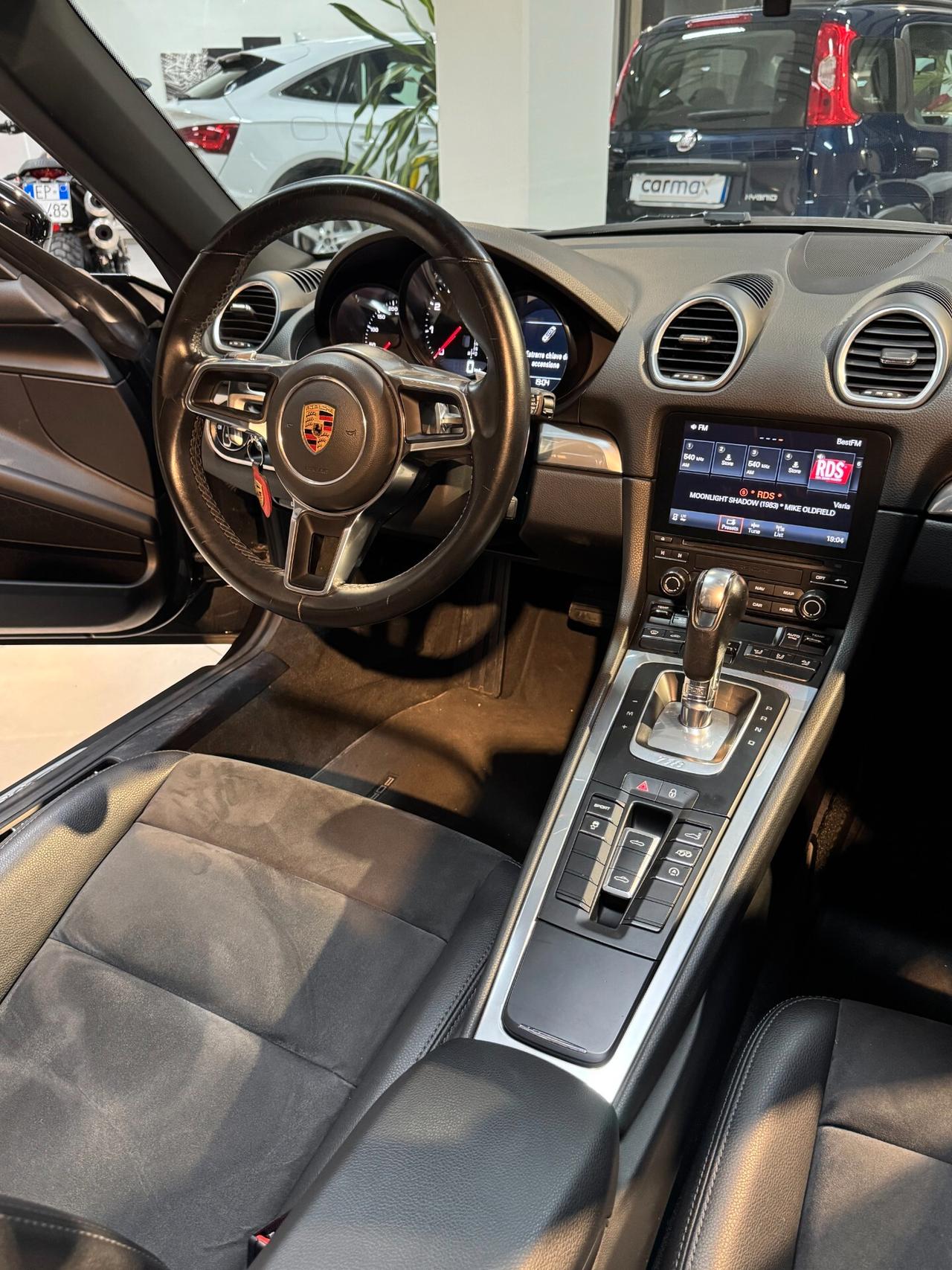 Porsche 718 Spyder Boxster 2.0 T