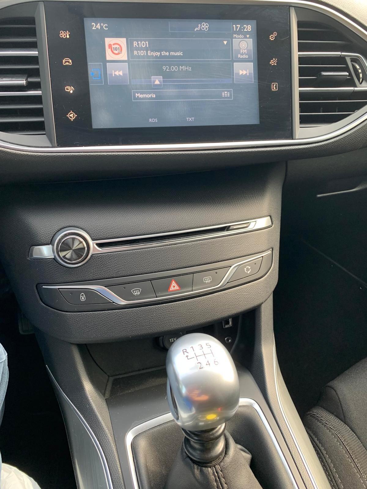 Peugeot 308 BlueHDi 120 S&S Allure