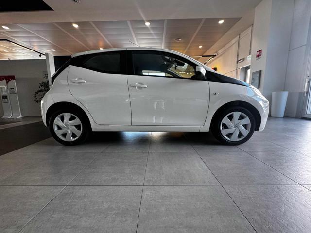 TOYOTA Aygo 1.0 VVT-i 69 CV 5 porte x-play TSS