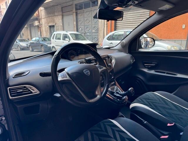 Lancia Ypsilon 1.3 MJT 95 CV Gold Euro 6