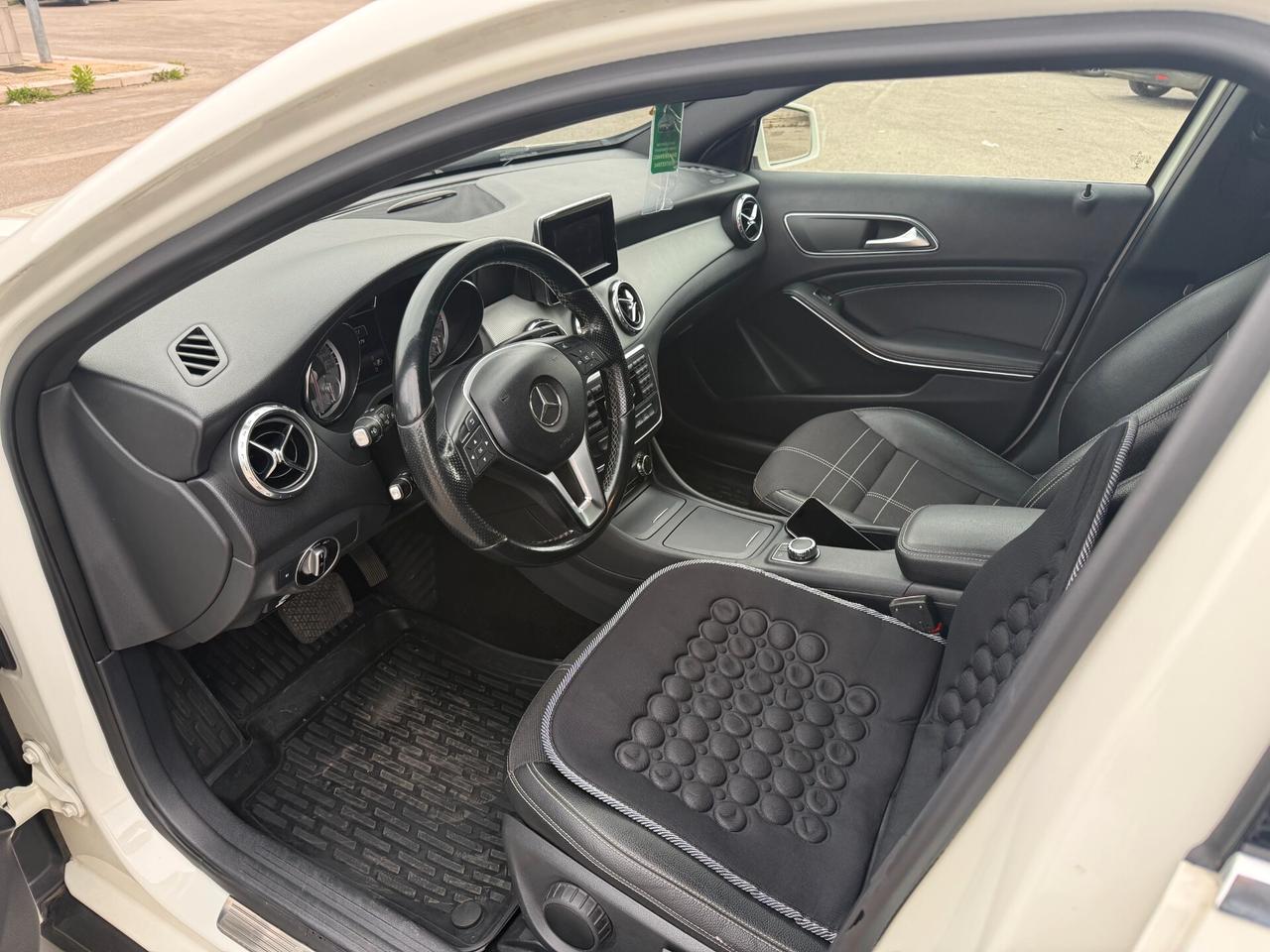 Mercedes-benz GLA 200 CDI Automatic Sport