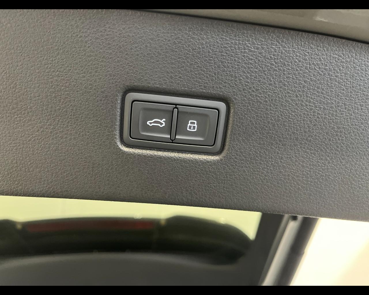 AUDI Q5 SPORTBACK 55 TFSI E PHEV S-TRONIC QUATTRO S-LINE