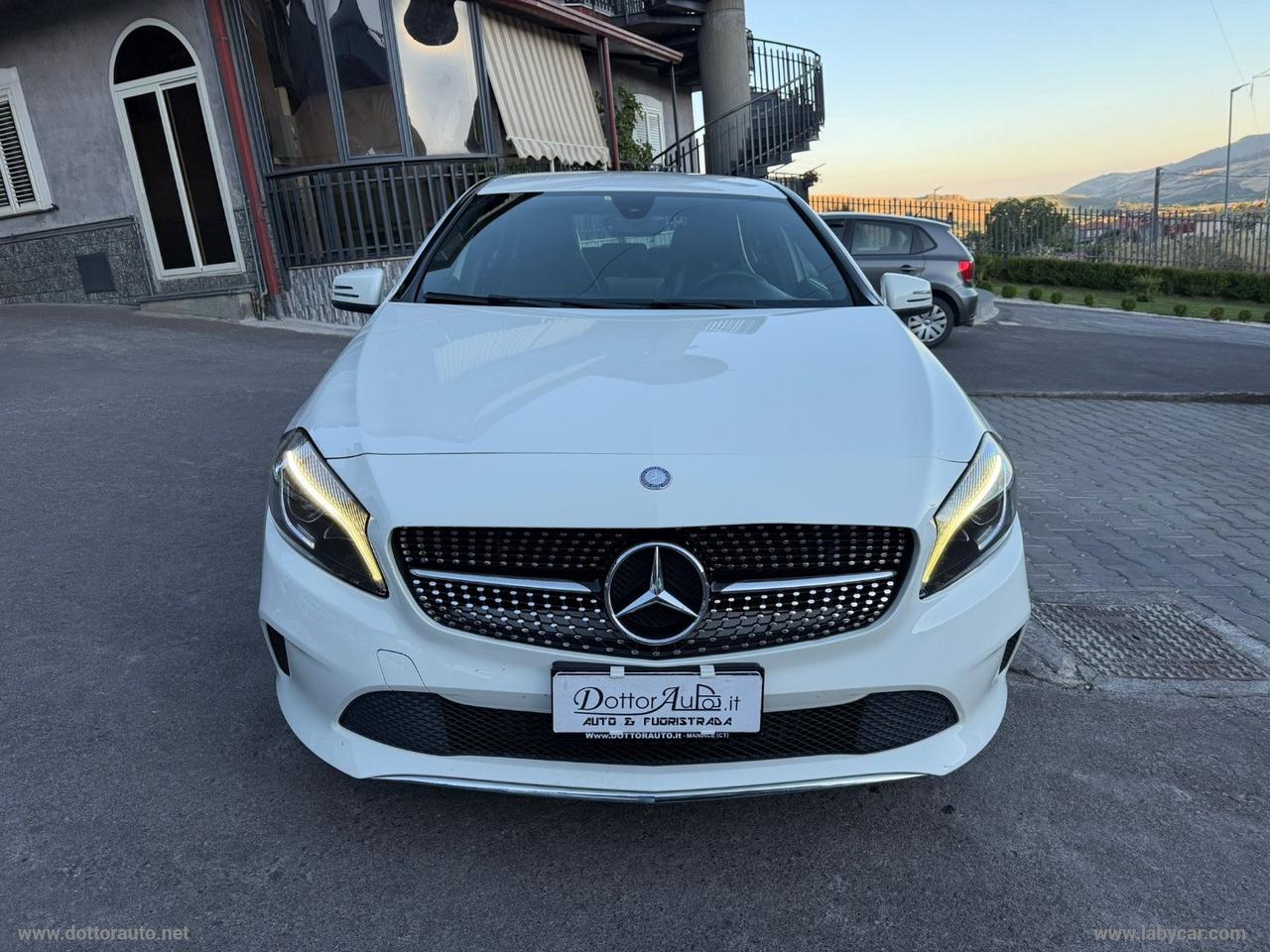 MERCEDES-BENZ A 180 d Premium