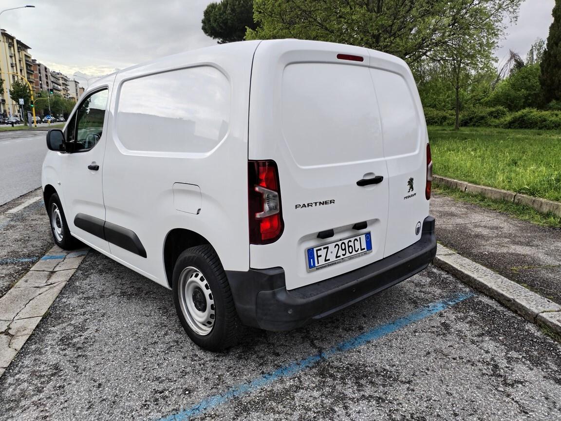 Peugeot Partner HDi 75 van 3 p prezzo iva 75000km