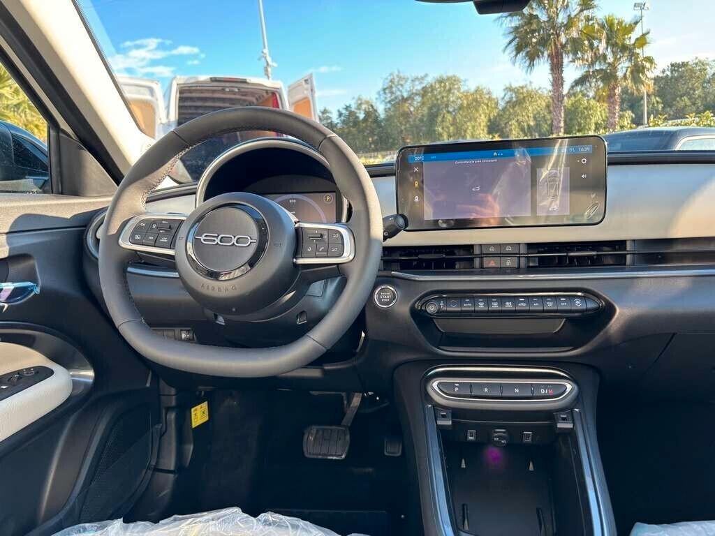 Fiat 600 Hybrid 110 CV DCT MHEV La Prima KM 0 IVA ESPOSTA Tua a solo 249 Euro al mese