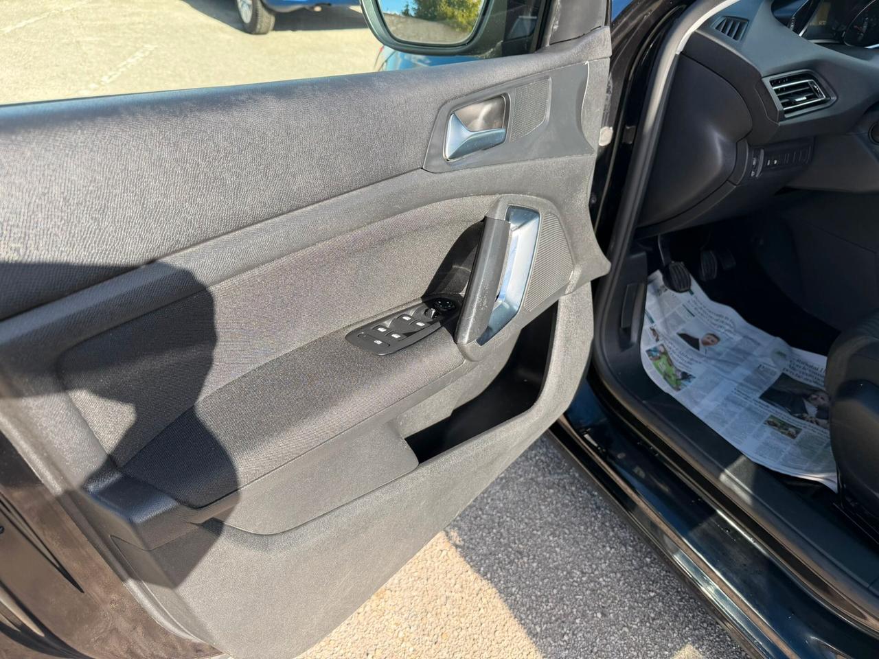 Peugeot 308 1.6 e-HDi 115 CV Stop&Start SW Business