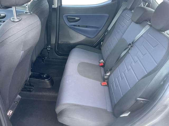 Lancia Ypsilon 1.0 firefly hybrid Platino s&s 70cv
