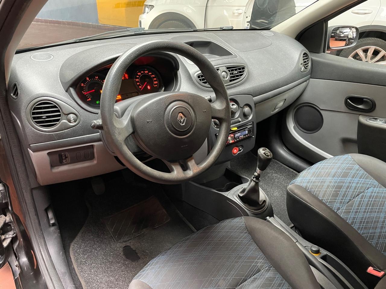 Renault Clio 1.2 Neopatentati