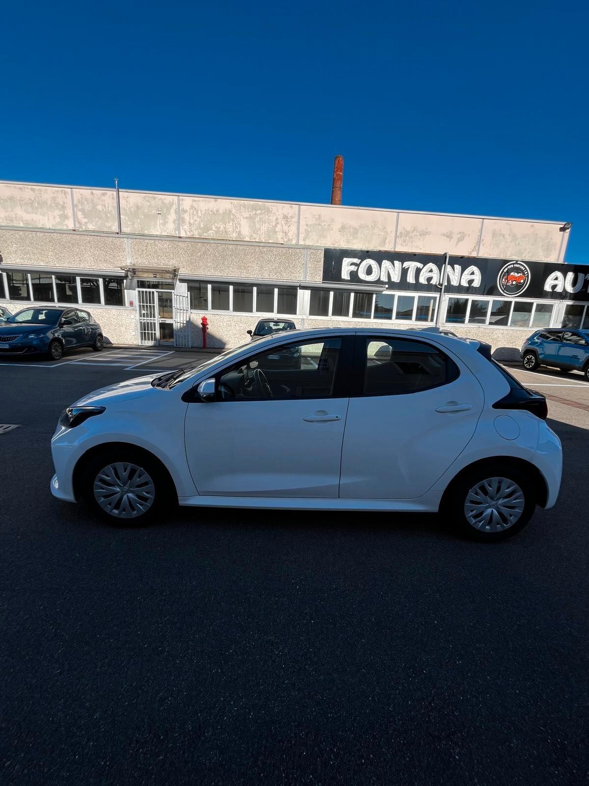 Toyota Yaris 1.0 5 porte Active OK NEOPATENTATI