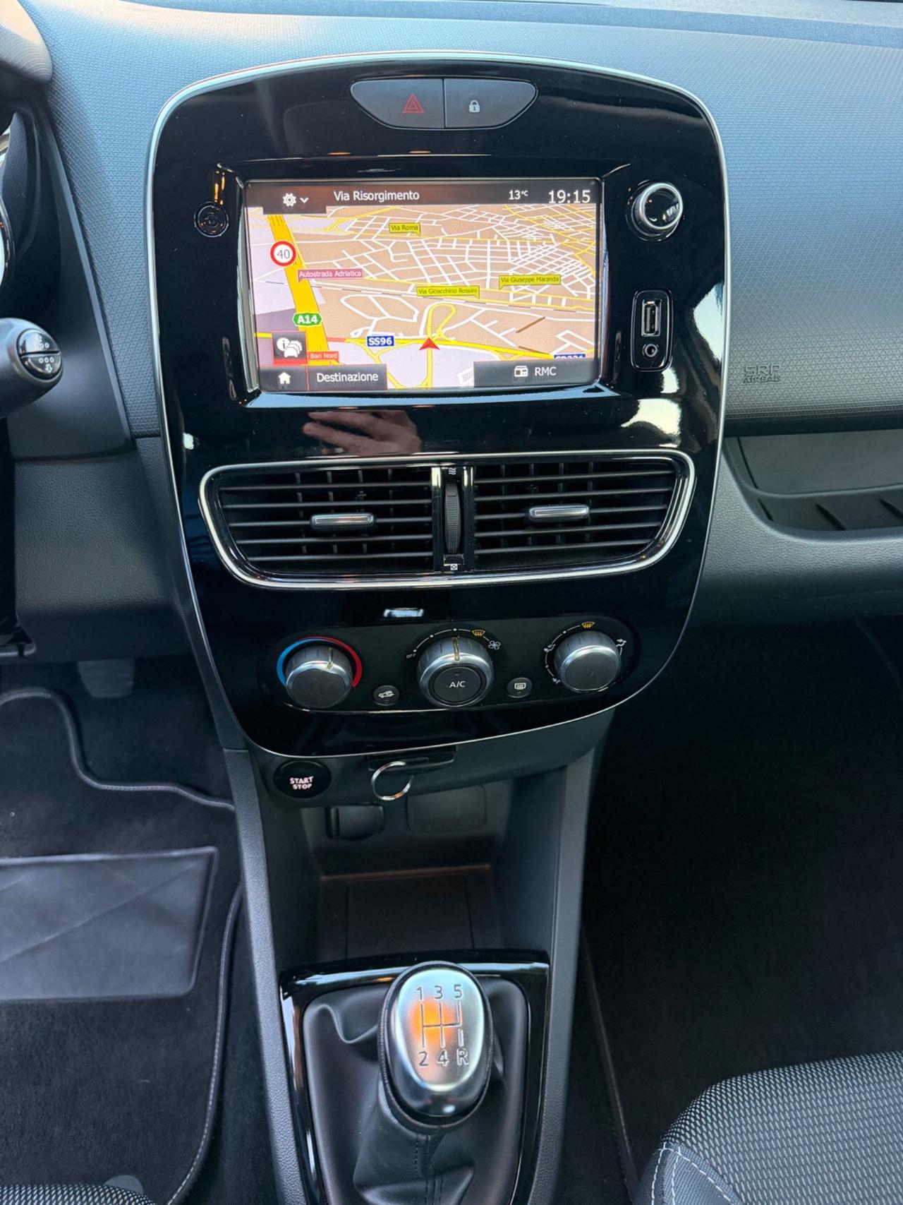 Renault Clio 1.5 dCi 90 cv 2017 navigatore
