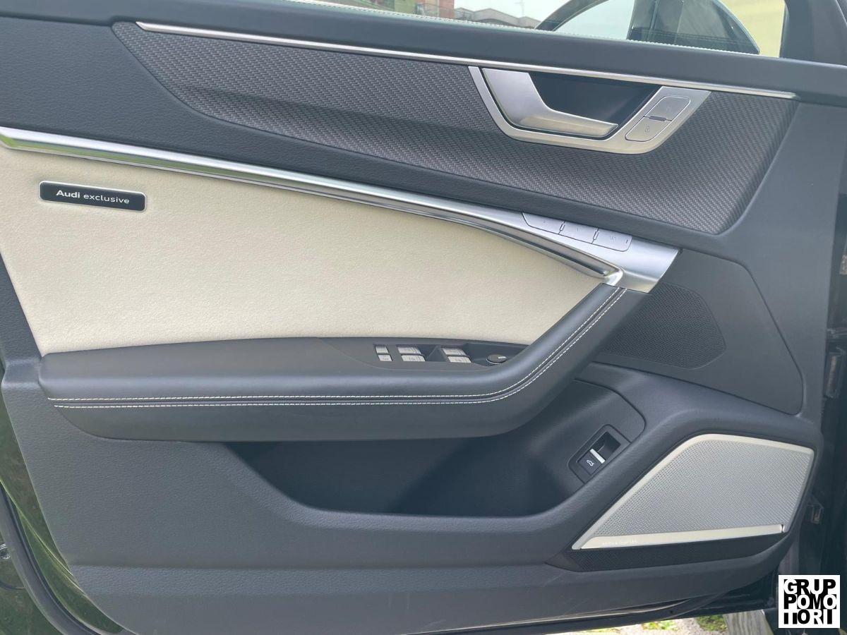 AUDI - RS6 Avant 4.0 Mhev Tiptronic quattro V8 Carboceramica Audi Exclusive