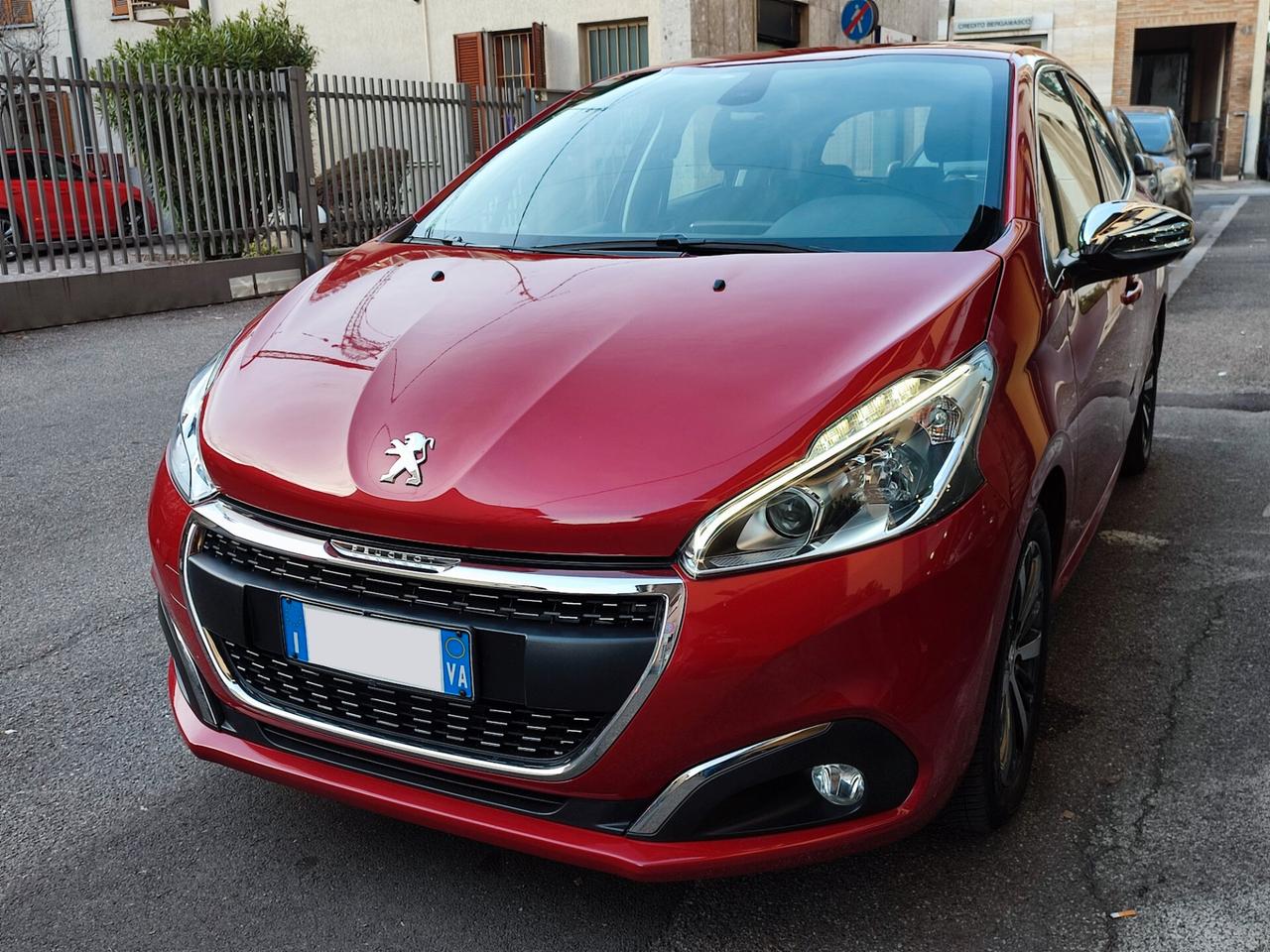 Peugeot 208 PureTech 82 5 porte Allure Ok Neopatentato