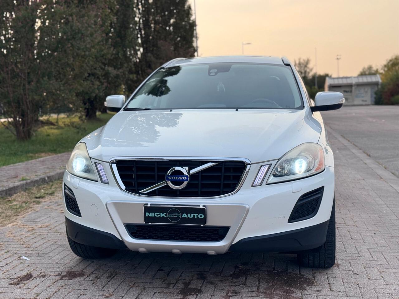 Volvo XC 60 XC60 D5 AWD Geartronic Summum