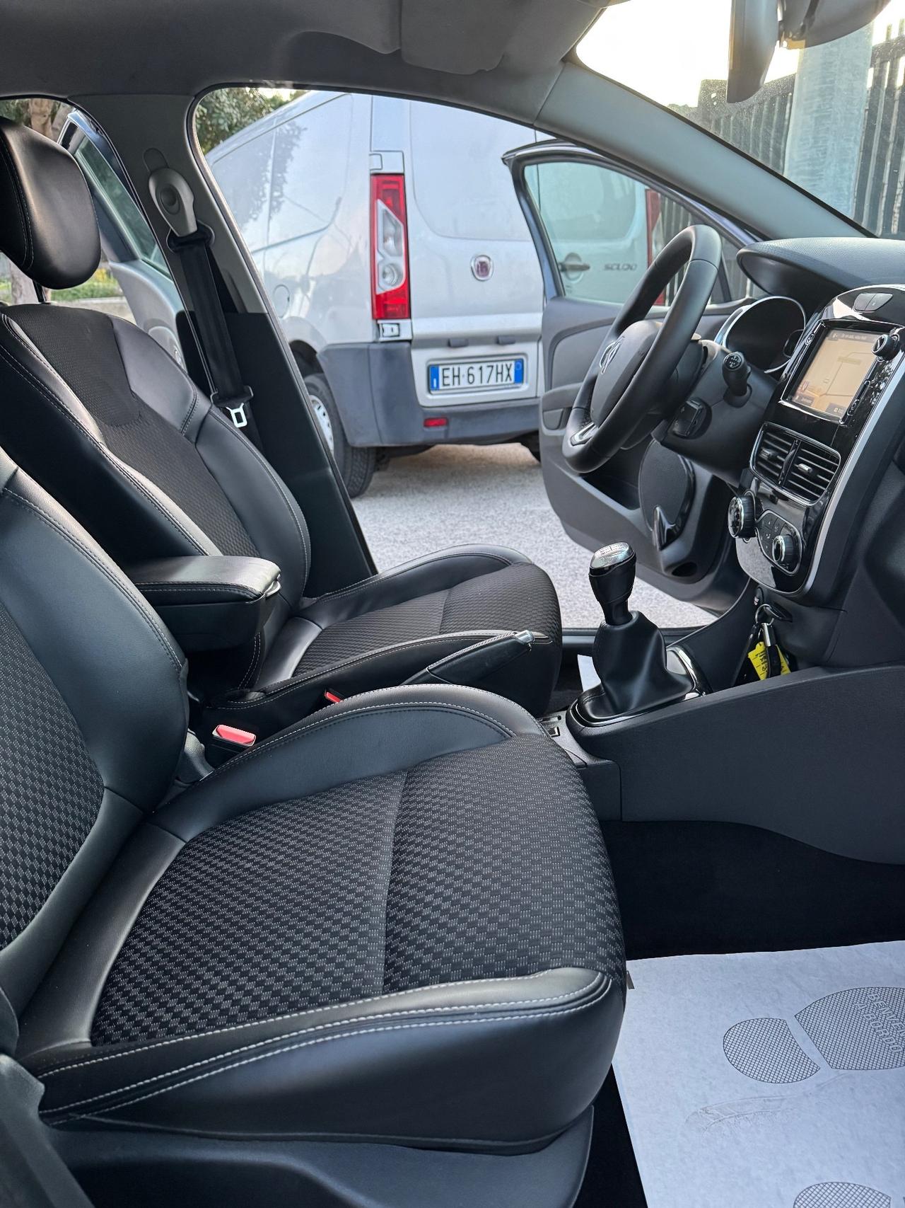 Renault Clio Sporter dCi 8V 75 CV Duel2