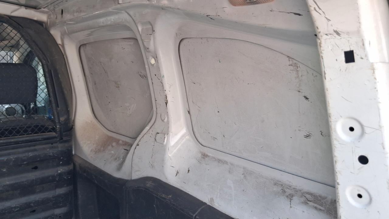 Peugeot Partner 1.6 HDi 90CV L1 3 posti Furgone Affaire