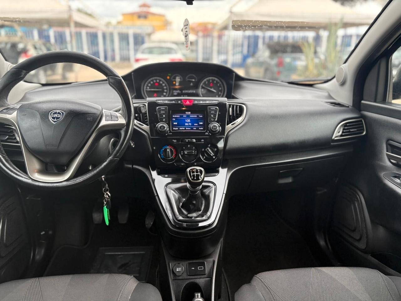 Lancia Ypsilon 1.2 69 CV 5 porte GPL Ecochic Gold