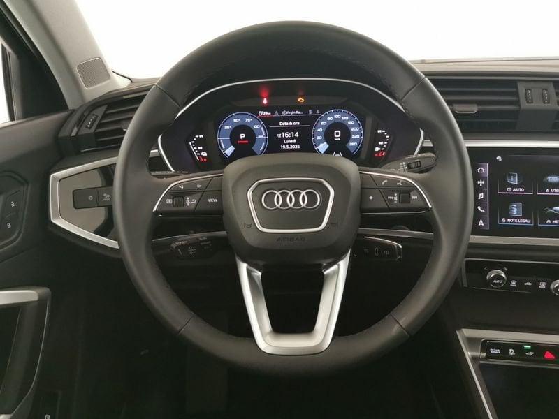 Audi Q3 II 2018 45 1.4 tfsi e Business s-tronic