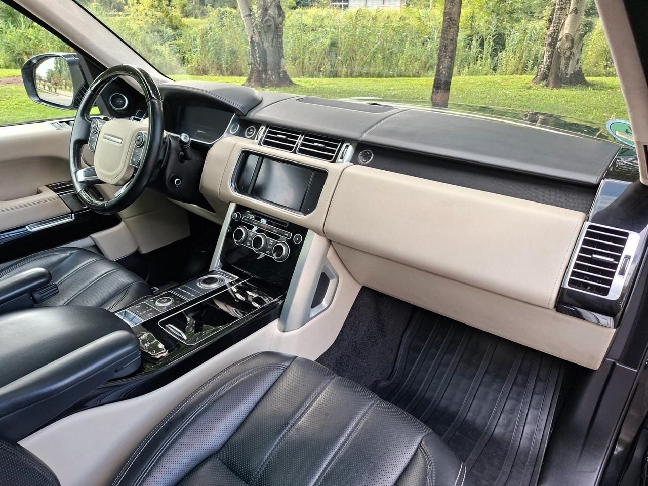 Land Rover Range 4.4 SDV8 Autobiography