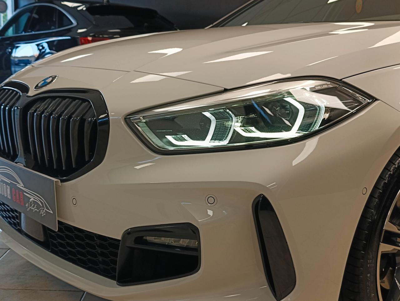 Bmw 118 118d 5p. Msport