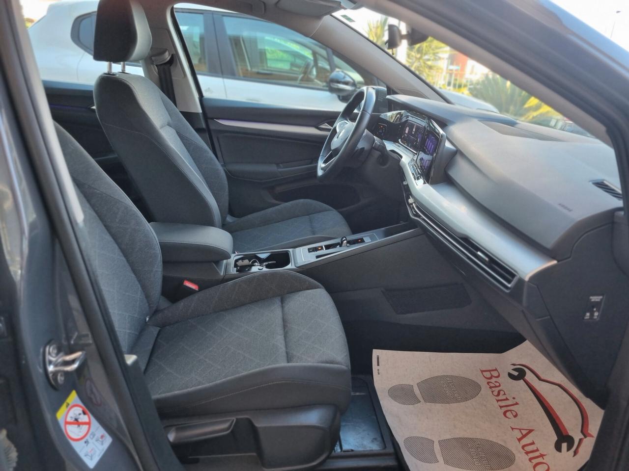 Volkswagen Golf VIII 2020 1.0 etsi evo Life 110cv dsg