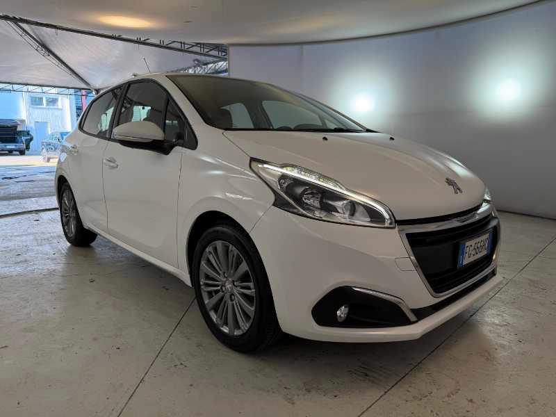 PEUGEOT 208 - 208 1.2 puretech Allure 82cv 5p