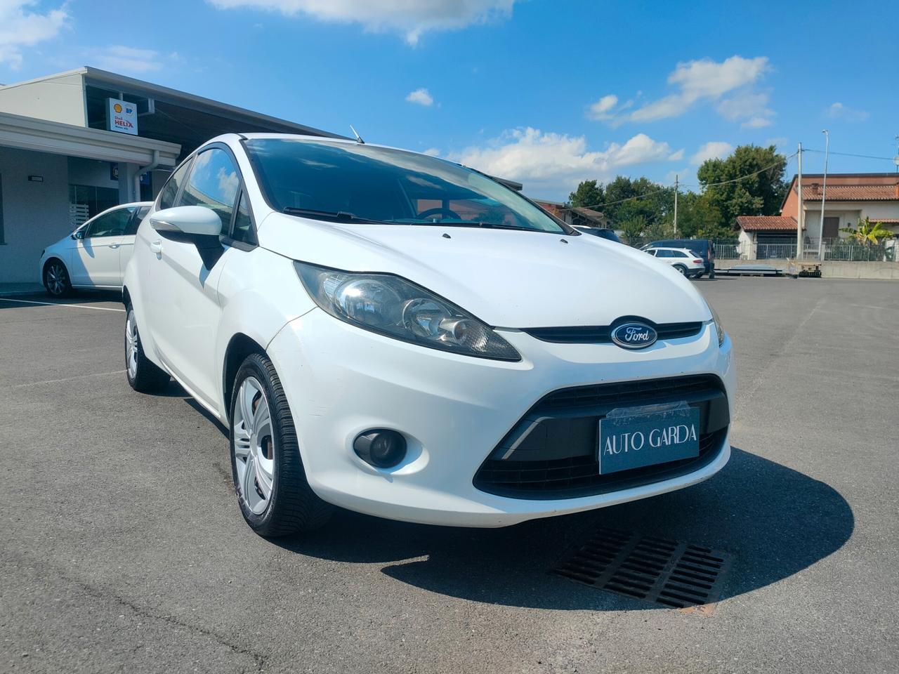 Ford Fiesta Fiesta+ 1.4 TDCi 70CV 3 porte EURO 5 NEOPATENTATI