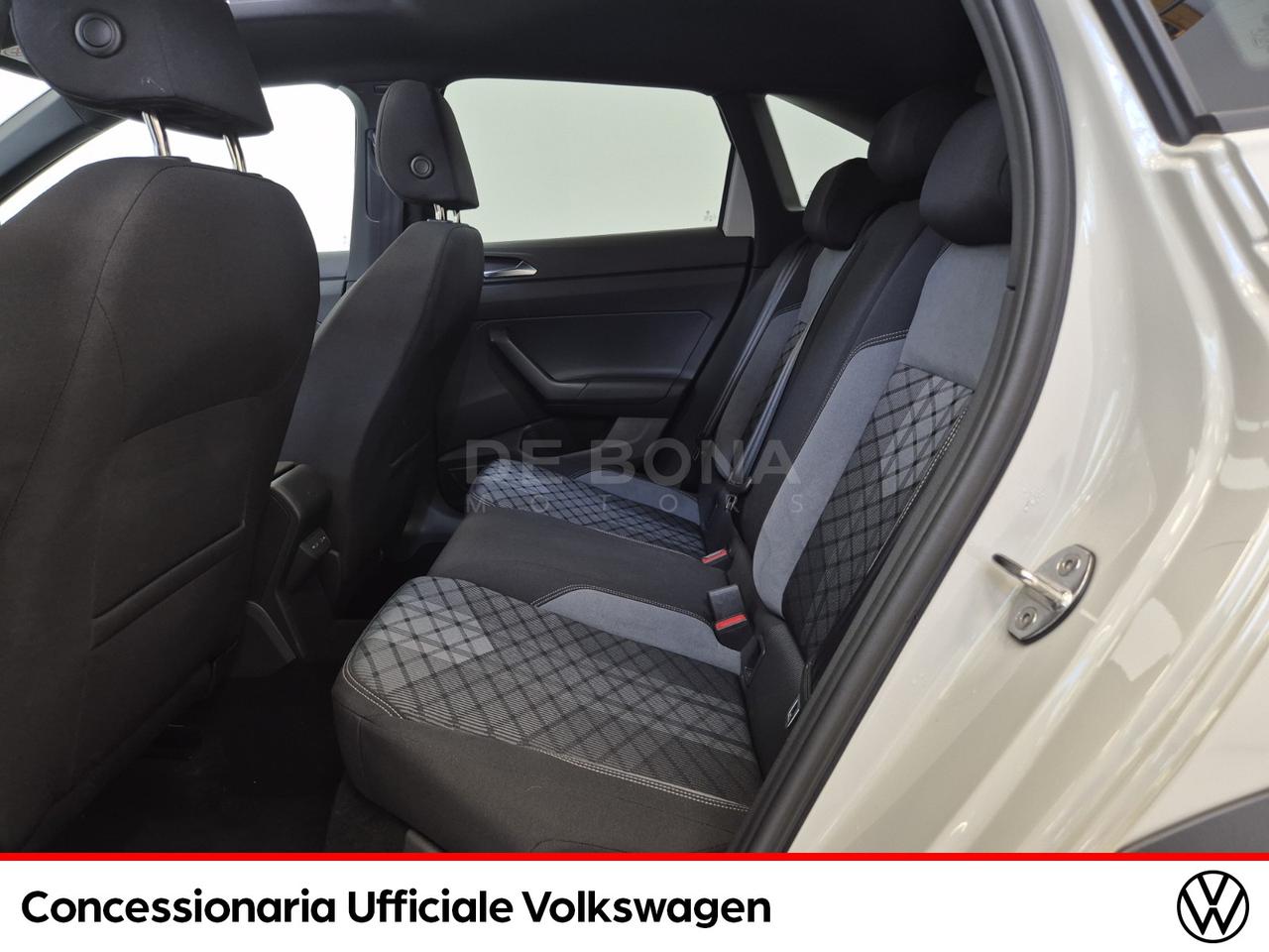 Volkswagen Taigo 1.0 tsi r-line 110cv dsg